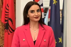 A jep ankthi dhimbje gjoksi! Flet psikologia!