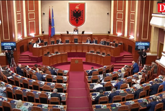 Zjarr në landfillin e Elbasanit, debate të forta në Kuvend!