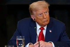 Trump: Nga 1 gushti, tarifa të reja doganore prej 35% për