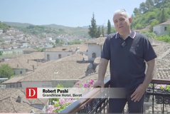 Lanë Amerikën për Beratin! Djali kthen familjen në