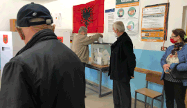 Zgjedhjet/ Në Shqipëri do votojnë edhe ata me dokumente