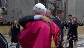 Papa Leoni XIV shkel protokollin gjatë ceremonisë së