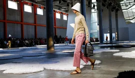 Prada në telashe: Sandalet indiane që u shitën si luksoze