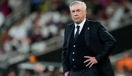 Trajneri Carlo Ancelotti dënohet me një vit burg në Spanjë.