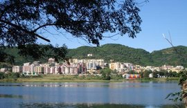 Kush po e shkatërron Liqenin e Tiranës? Flet Erion Braçe!