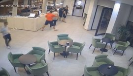 Lotët e Ronit dhe grushtet e policit