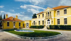 Ambasada Amerikane paralajmëron shqiptarët për vizat: Mos