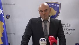 Sulmohet deputeti i Kosovës, lëndohen gruaja dhe vajza e tij