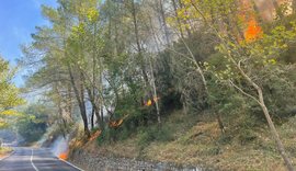 Video/ Flakët pushtojnë rrugën Muzinë–Sarandë