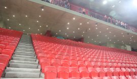 Dënimi i FIFA-s dhe bojkoti i tifozëve, kati i parë i zbrazur