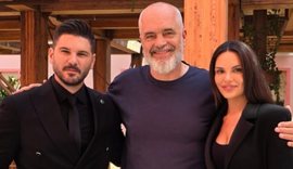 Tolgahan dhe Almeda vizitë surprizë në Tiranë, takim të