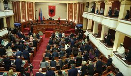 Live/ Betohen 140 deputetët e Kuvendit, nis zyrtarisht Legjislatura e XI