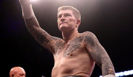 Kampioni i boksit Ricky Hatton gjendet i pajetë në shtëpi