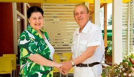 Ndarja nga jeta e sopranos së shquar, reagon Pirro Çako