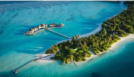 Maldivet bëhen vendi i parë në botë që ndalon pirjen e