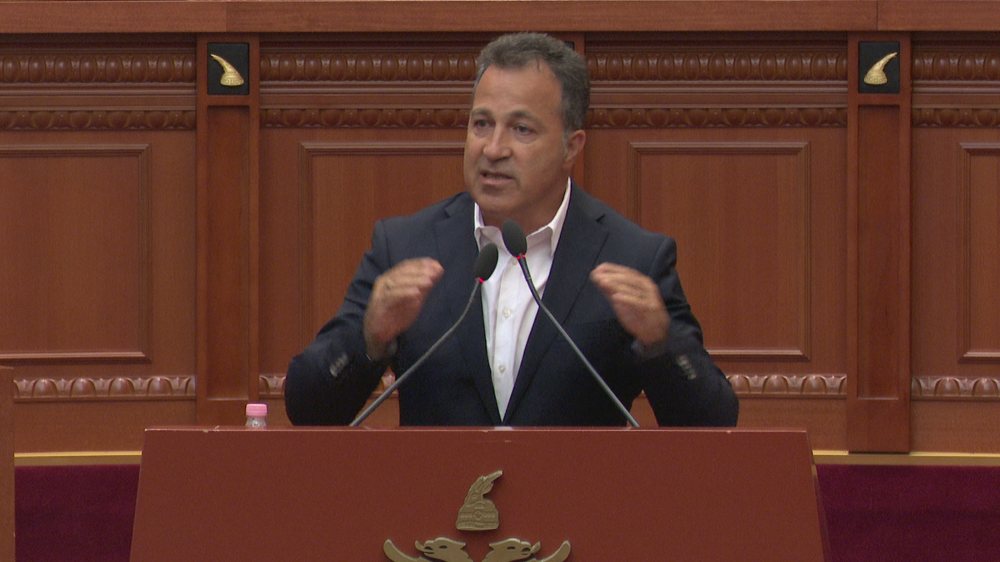 Kuvendi rrëzon kërkesën e opozitës për shkarkimin e