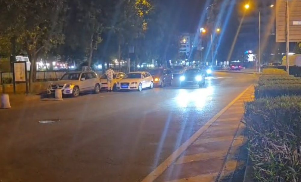 Polici kërcënoi forcat Shqiponja në postbllok në