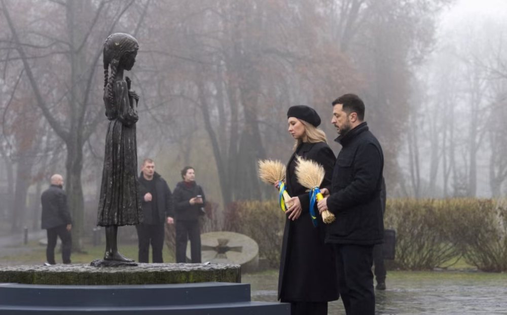 Ukraina shënon Holodomorin teksa i shtohen sulmet ruse dhe trysnia