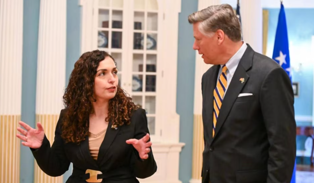 Osmani takon z&euml;vend&euml;ssekretarin amerikan t&euml; Shtetit, Christopher