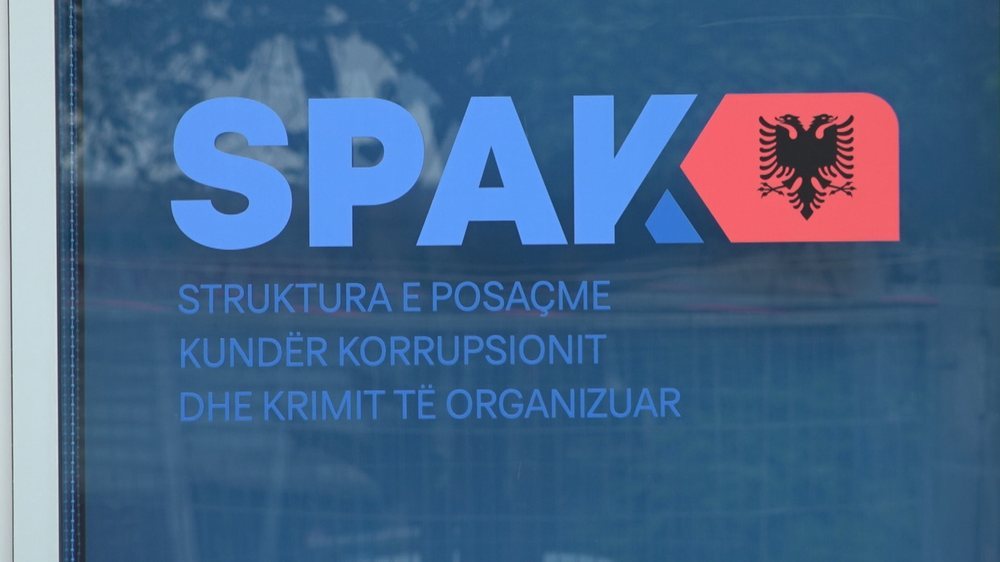 SPAK d&euml;rgon n&euml; gjyq 8 t&euml; pandehur falsifikim dhe tjet&euml;rsim