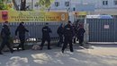 Gjenden 5 iPhone në burgun e Durrësit, ja kujt i përkisnin
