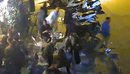 VIDEO| Banorë që vrapojnë dhe ndërtesa që dridhen, publikohen pamje nga tërme...
