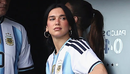 Dua Lipa ndjek “Superklasikon” e famshme argjentinase në “La Bombonera”