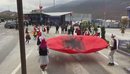Mirëseardhje për pavarësinë! Pa koment, këngë e valle kombëtare në pikat kufi...