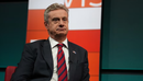Britania paralajmëron Kosovën: Bllokada rrezikon mbështetjen ndërkombëtare
