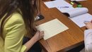 Deputetët dhe bankierët kryesojnë, arrihet objektivi i qeverisë për “pagë mes...