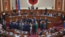Ndërpritet seanca, PS e PD përplasen në Kuvend për revolucionin “Flamingo”...