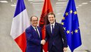 Ish-presidenti i Francës në Tiranë, takim me ministrin e Jashtëm Hoxha