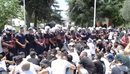 19 të lënduar nga përplasjet në protestën para Parlamentit, 4 policë mbeten n...