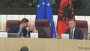  Bie rezoluta në Strasburg, PS rrëzon PD, “Zvërneci” mes diskutimeve me eurod...