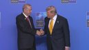 E Kaluara perandorake apo fuqi moderne, pse Erdogan dhuroi nga një revolver p...