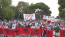 53 ditë në shesh. Kuvendi në seancë, protestuesit presin në mëngjes deputetët...