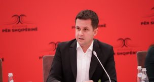 “Shqipëria në emergjencë kombëtare”, Alimehmeti: Qeveria po na vjedh të ardhmen e fëmijëve, duhet reagim i fortë qytetar