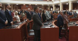 Ngjarja në Maliq, Rama kërkon ndëshkim maksimal. Kuvendi mban një minutë heshtje