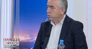 Krasniqi: PD duhet të reflektojë për atë që po ndodh në shesh, jo vetëm për çështjen “non grata”