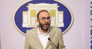 Bardhi: Vetëm Kuvendi i Shqipërisë nuk debaton për protestën. Veteranët e UÇK të mos keqpërdoren nga Balla