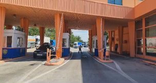 Zyrtarët e VLEN të kthyer në kufi, Berisha motivon ngjarjen me protestën, qeveria dhe policia mohojnë 