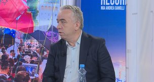 “Thonë s’kemi lekë dhe japin 4 milionë euro”, Krasniqi: Të sjellë qeveria këngëtarë, kjo nuk ka ndodhur në historinë e Europës