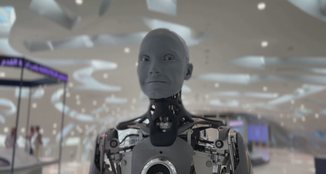 BE “i vë fre” inteligjencës artificiale, kufizimet e reja që po aplikohen. Po në Shqipëri çfarë ndodh?