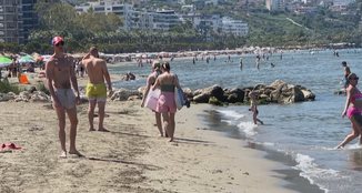 Temperaturat e larta për pensionistët e Vlorës i vetmi shpëtim është deti