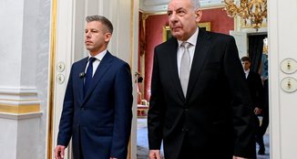 Parlamenti hungarez voton amendamentin që çon në shkarkimin e presidentit Tamás Sulyok