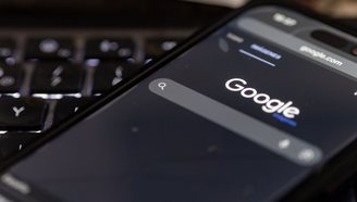 Bashkimi Europian gjobit Google me 1 miliardë dollarë