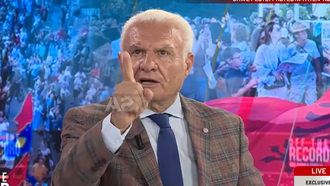 “Hita, ki kujdes djalë”, Havari paralajmëron drejtorin e Policisë: Mos e dhunoni protestuesit!
