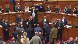 Lag Ramën me ujë, Gazment Bardhi përjashtohet nga seanca
