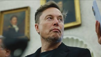 Elon Musk bëhet trilioneri i parë në botë