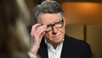 Publikohen dosjet sekrete për Mandelson: Çfarë dinte qeveria për lidhjet e tij me Epstein?